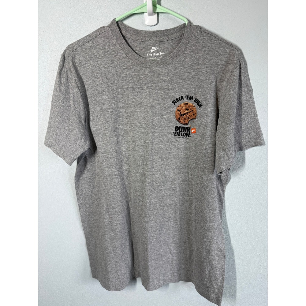 Nike Mens Graphic T-Shirt Size M Gray Stack Em High Dunk Em Low Streetwear Urban